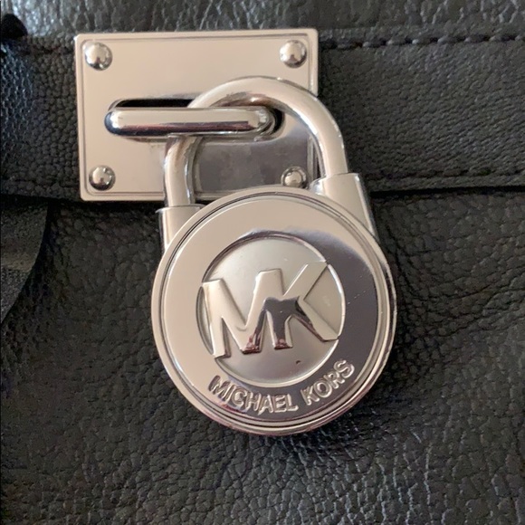 Michael Kors Large Hamilton Tote - Picture 6 of 6